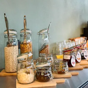 Tailormade Bab Bachenbuelach מלון