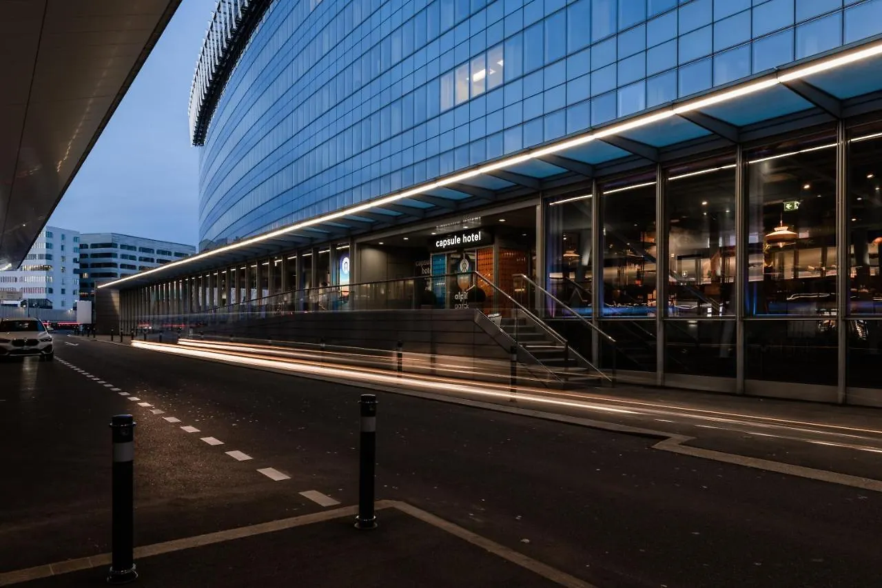 Capsule Hotel - Zurich Airport Kloten 3*,  Suíça